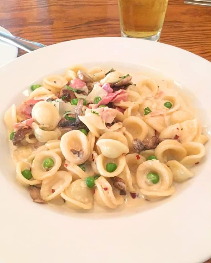 Southtown Pizzeria , Italian Cuisine