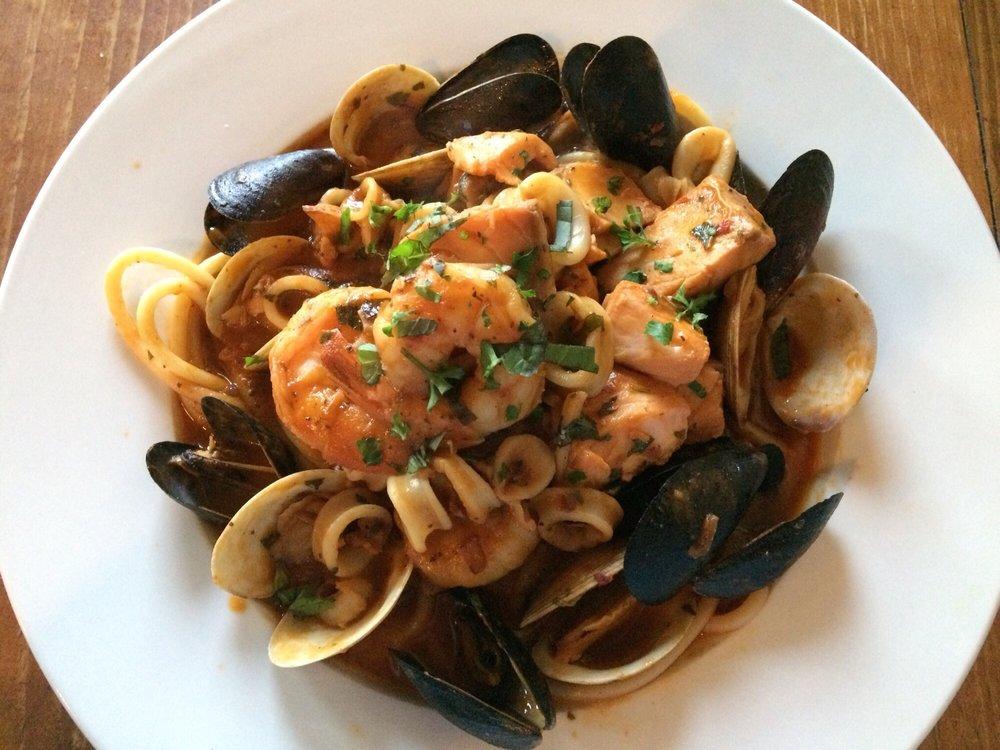 Southtown Pizzeria , Italian Cuisine
